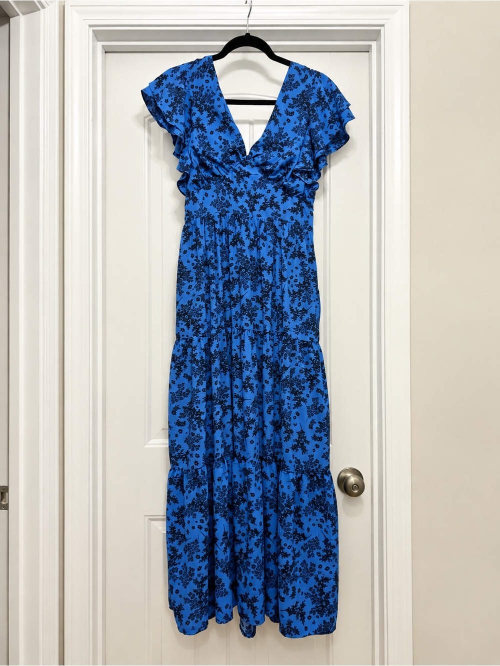 Blue Floral V-Neck Maxi Dress with Ruffle Sleeves